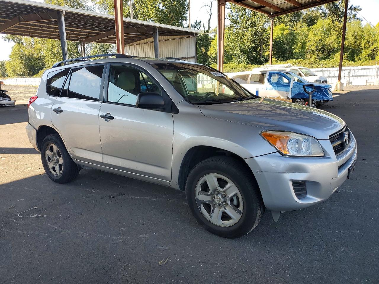 2010 Toyota Rav4 Base Silver vin: 2T3BF4DV6AW069695