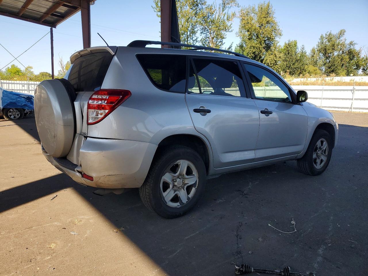 2010 Toyota Rav4 Base Silver vin: 2T3BF4DV6AW069695