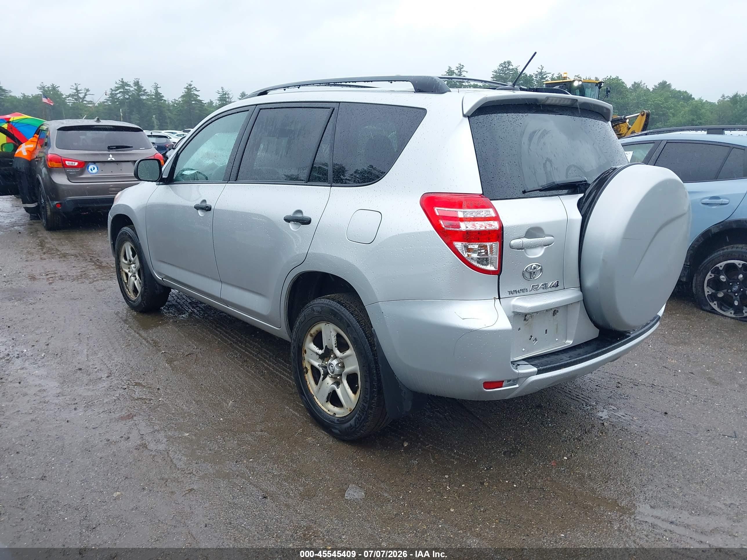 2010 Toyota Rav4   Silver vin: 2T3BF4DV6AW074279