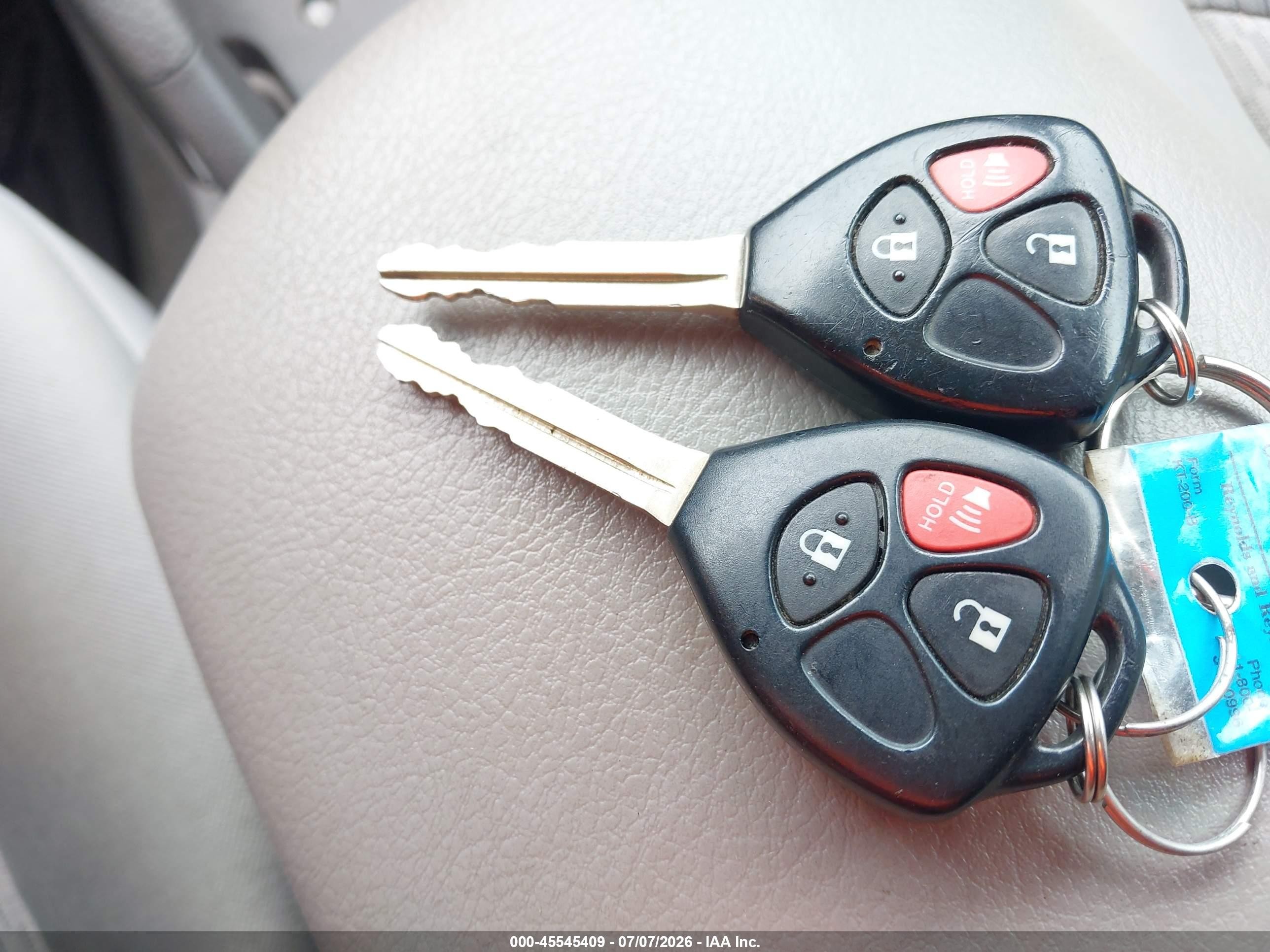 2010 Toyota Rav4   Silver vin: 2T3BF4DV6AW074279