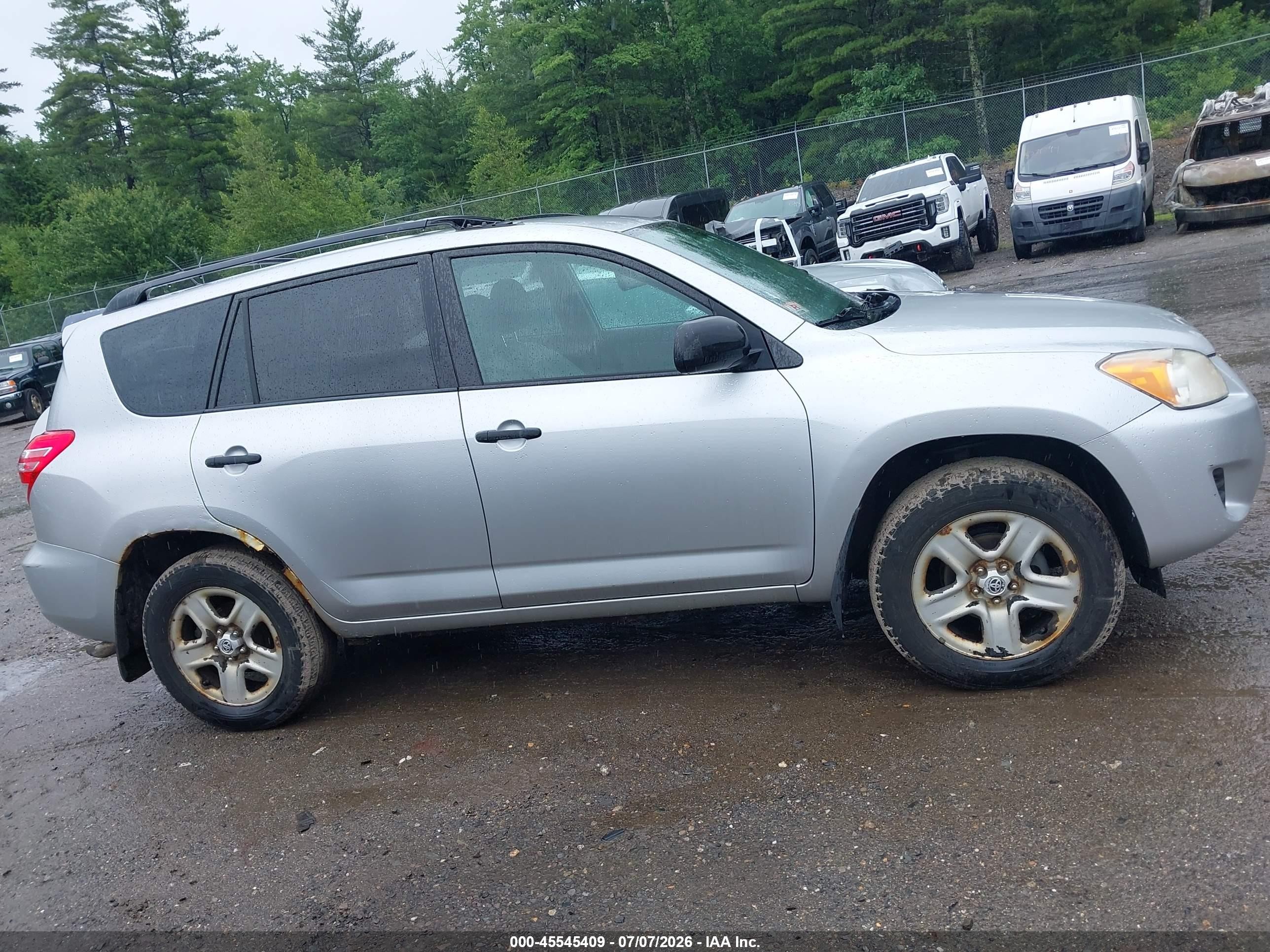 2010 Toyota Rav4   Silver vin: 2T3BF4DV6AW074279
