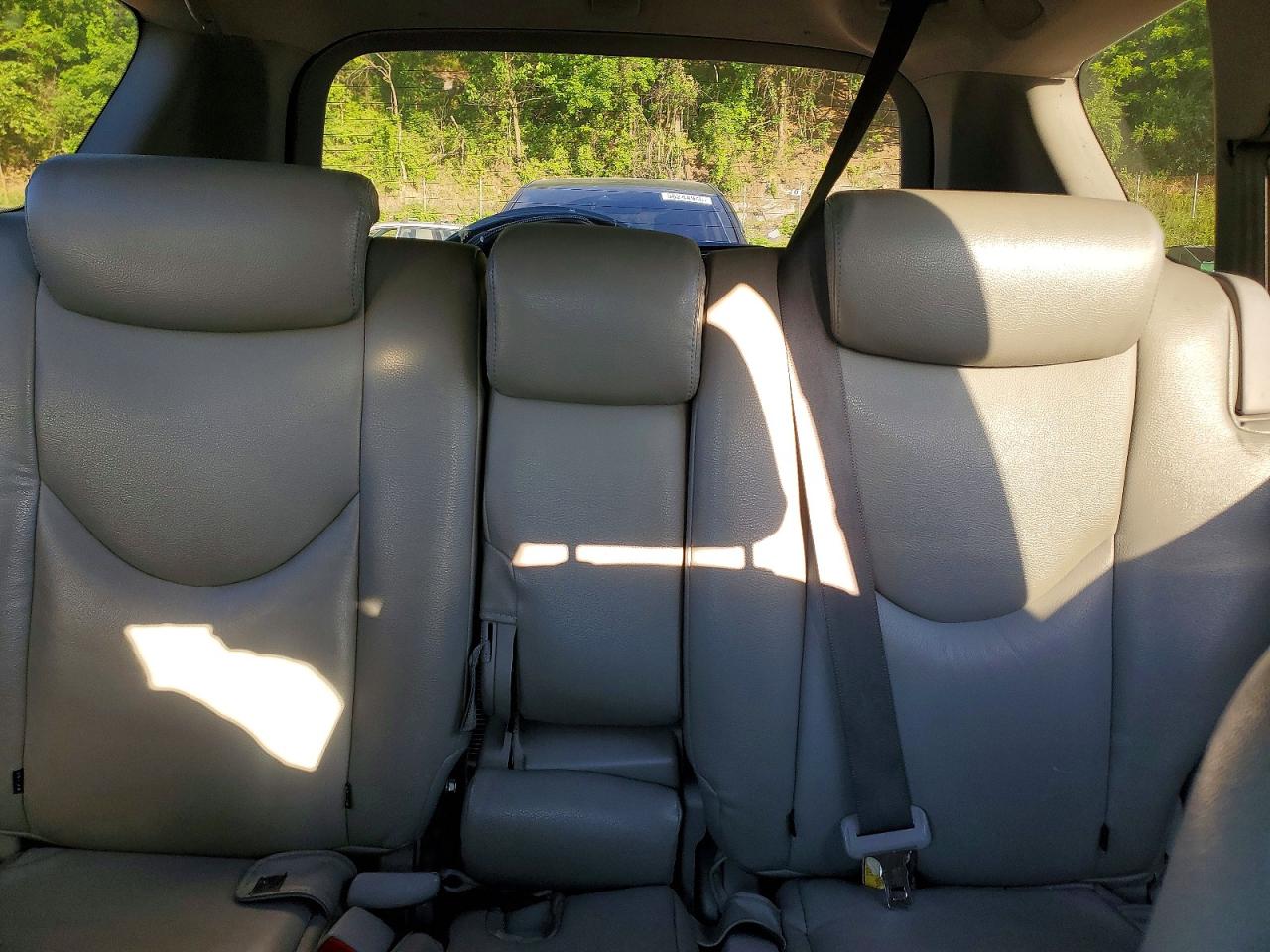 2011 Toyota Rav4 Base Silver vin: 2T3BF4DV6BW105158