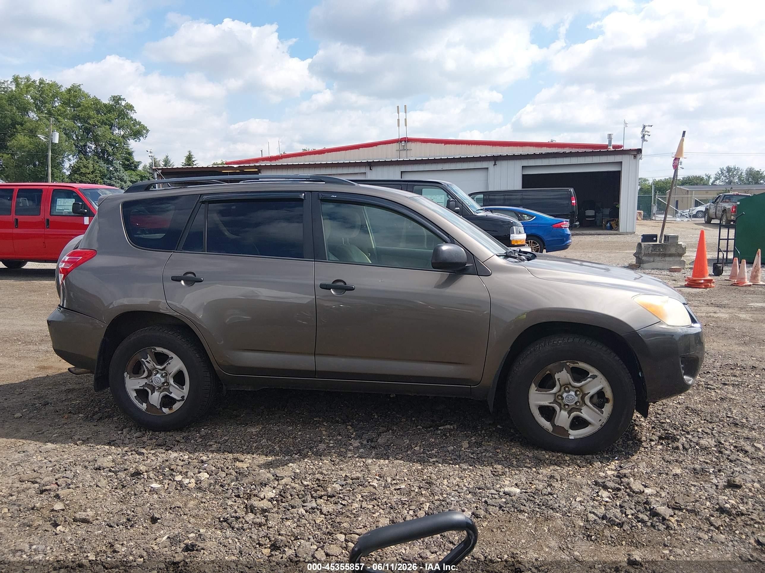 2011 Toyota Rav4   Brown vin: 2T3BF4DV6BW107265
