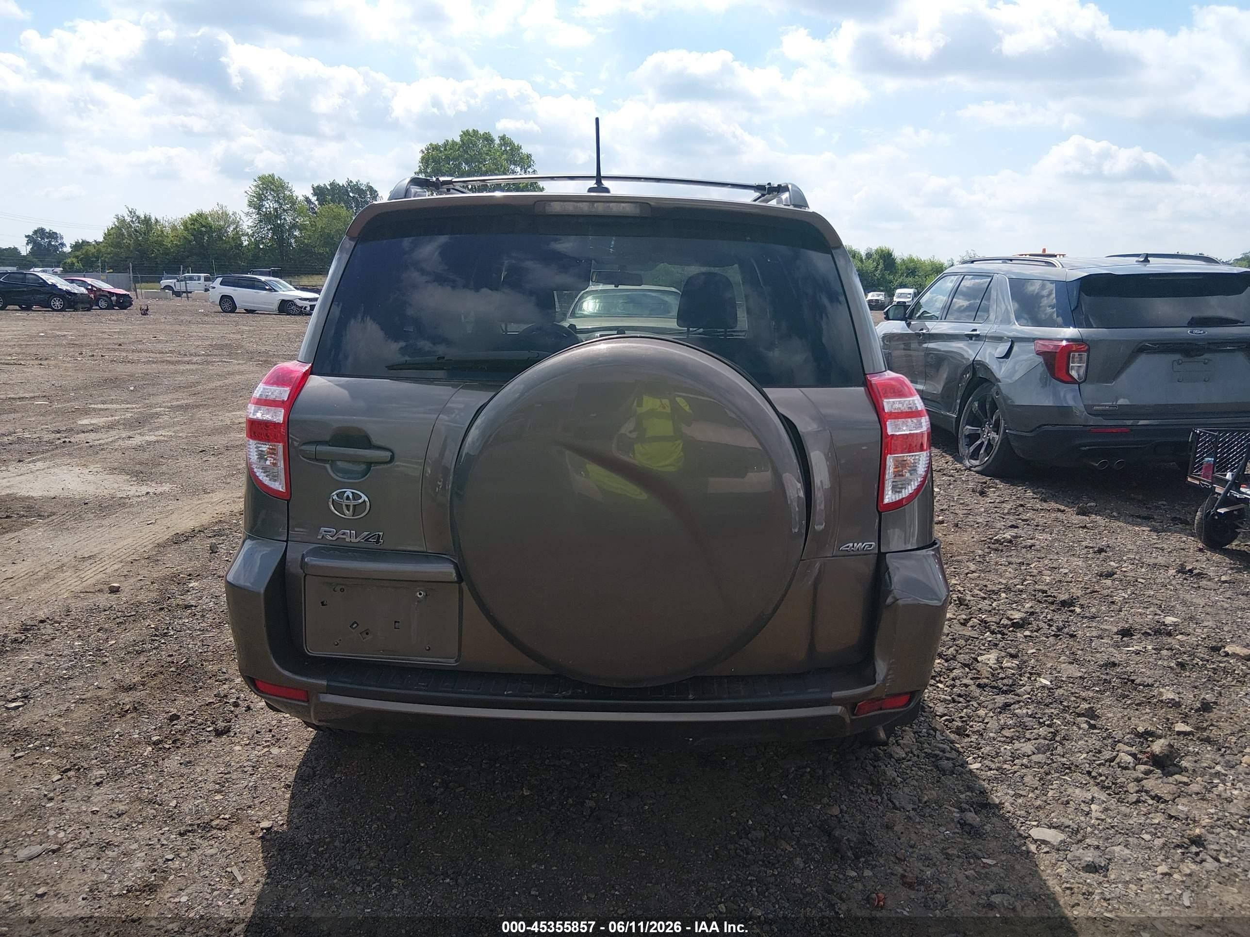 2011 Toyota Rav4   Brown vin: 2T3BF4DV6BW107265