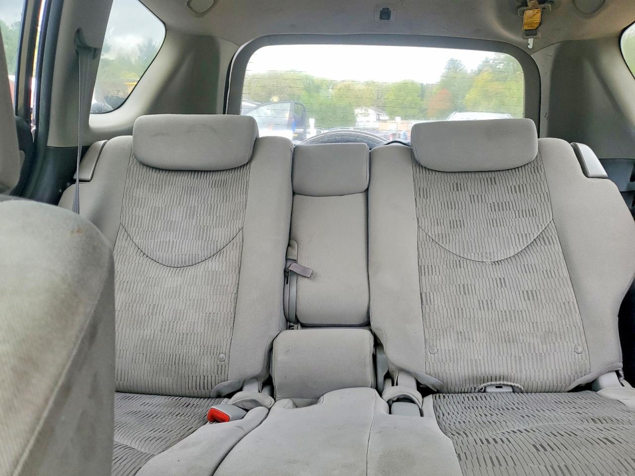 2011 Toyota Rav4 Base Tan vin: 2T3BF4DV6BW133980