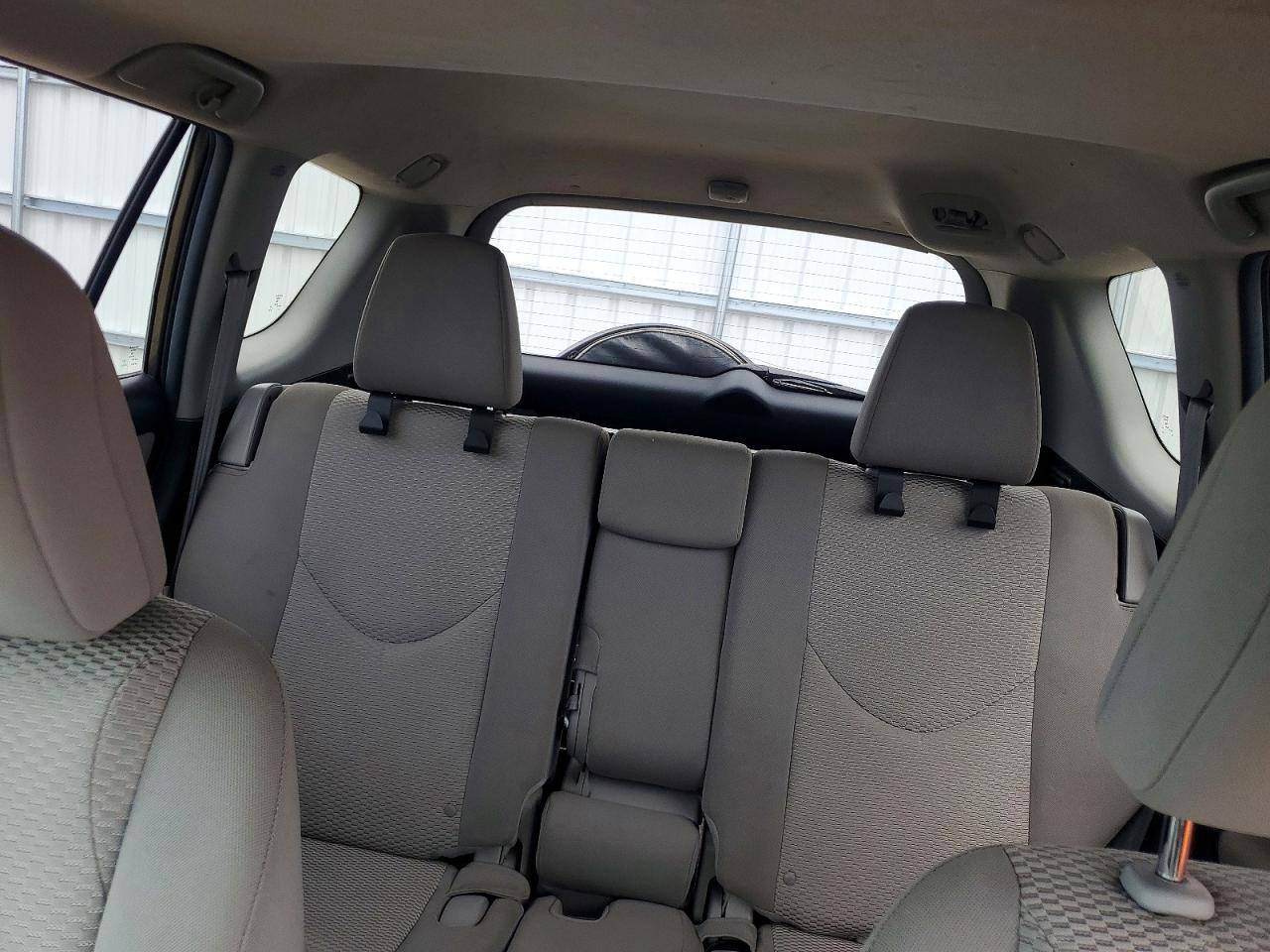 2011 Toyota Rav4 Base Gold vin: 2T3BF4DV6BW171693