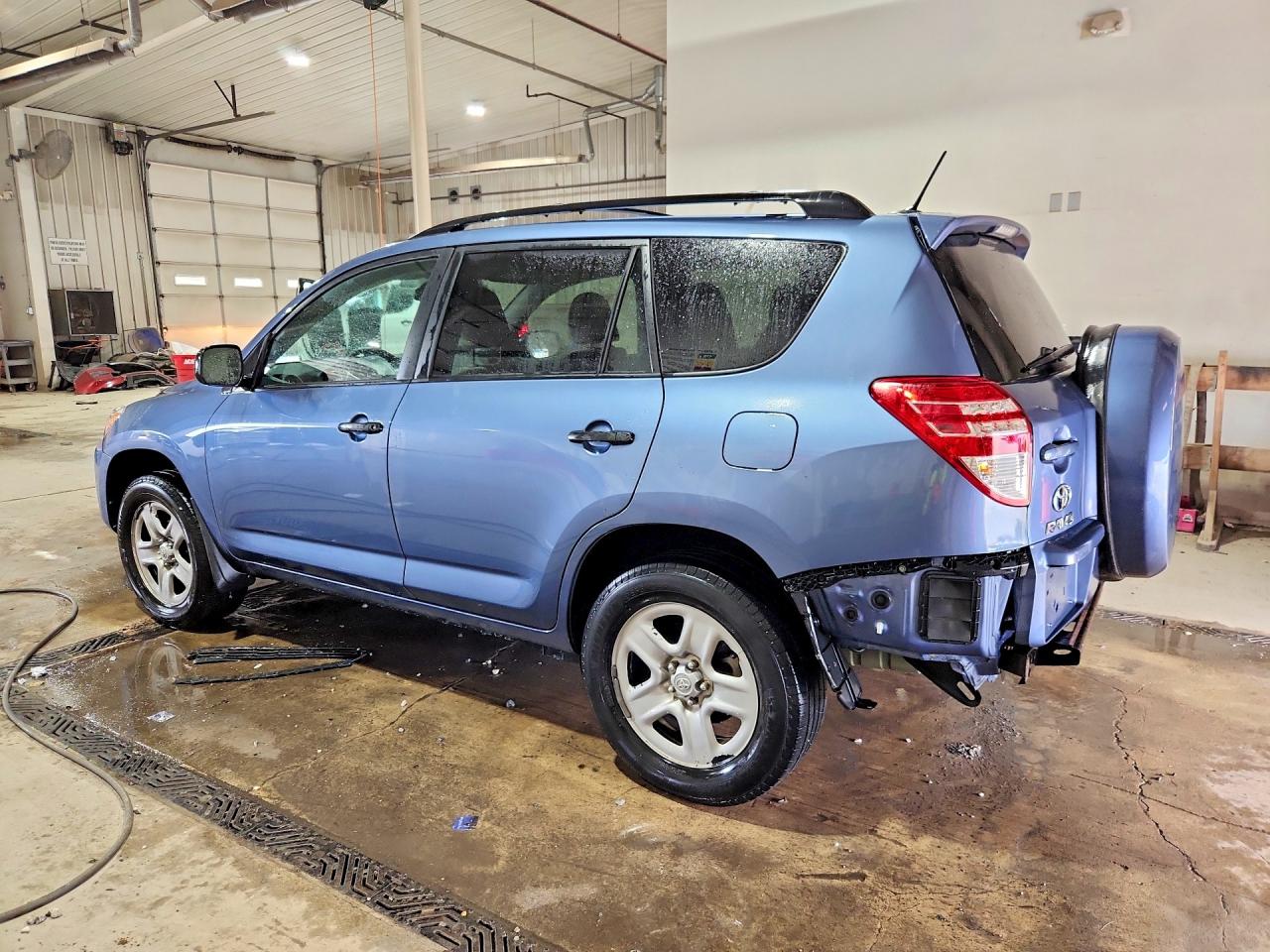 2011 Toyota Rav4 Base Синий vin: 2T3BF4DV6BW177557
