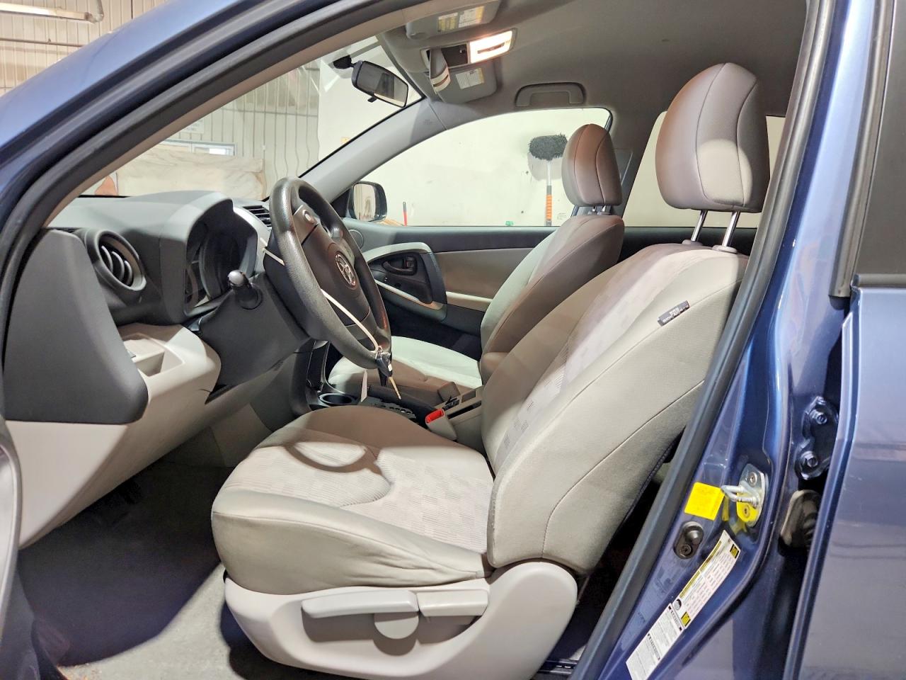 2011 Toyota Rav4 Base Синий vin: 2T3BF4DV6BW177557