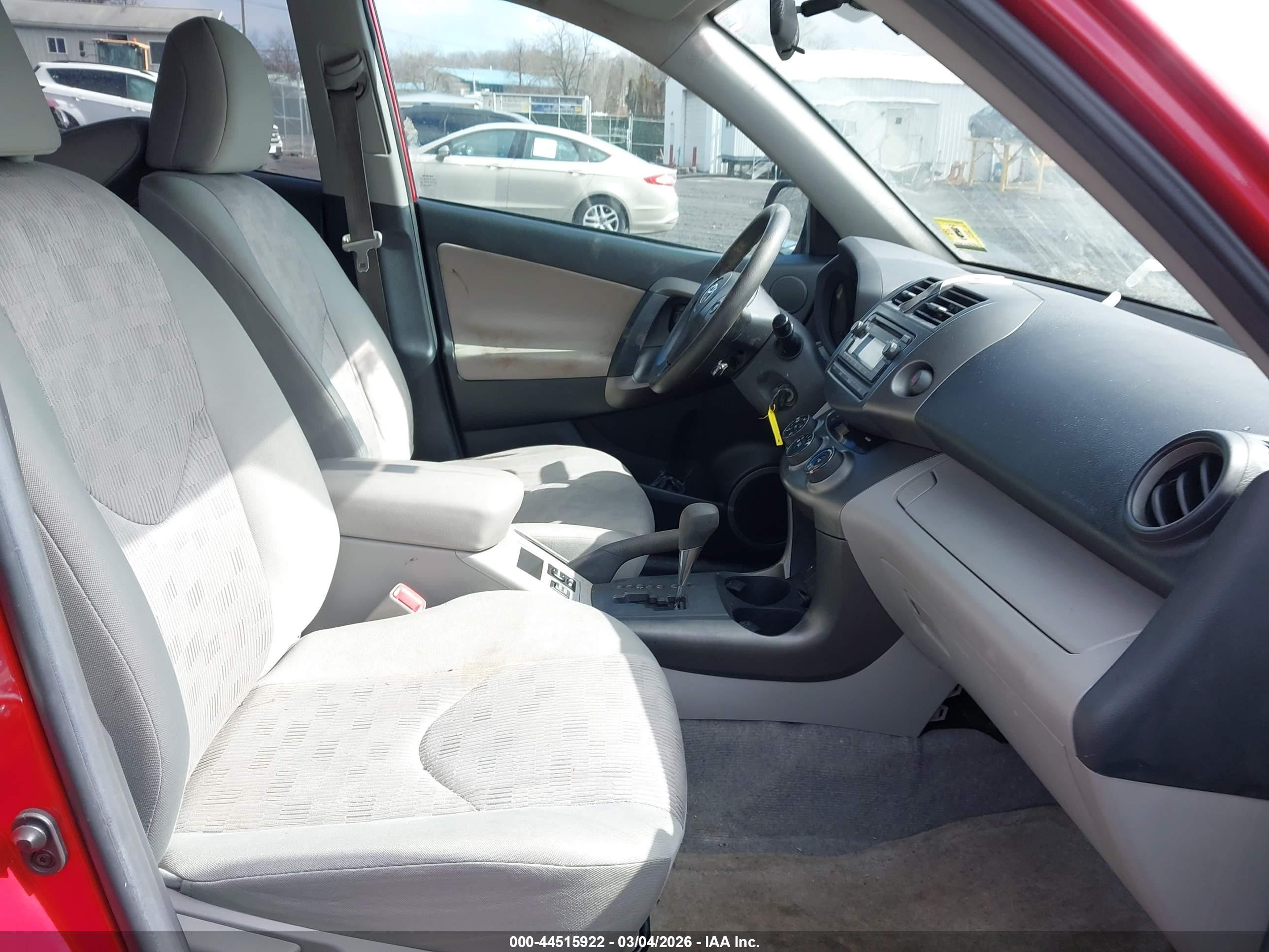 2012 Toyota Rav4   Red vin: 2T3BF4DV6CW184607