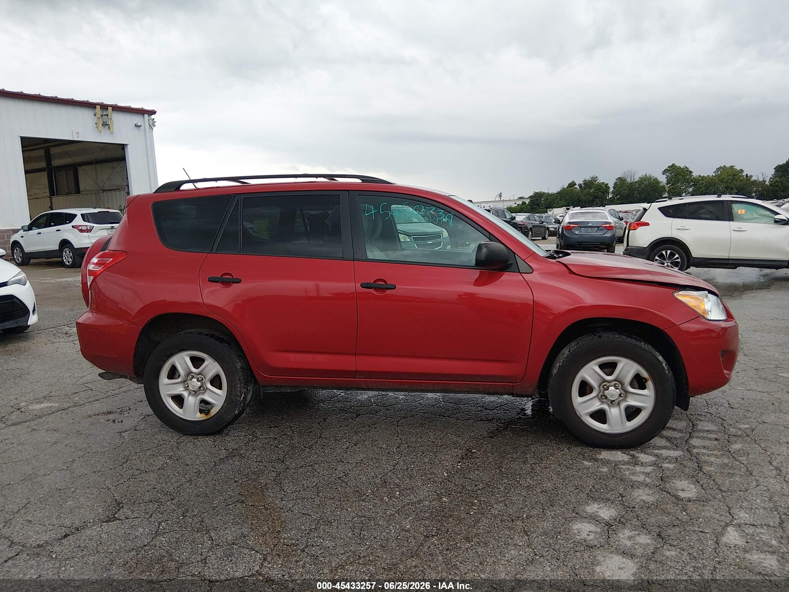 2012 Toyota Rav4   Red vin: 2T3BF4DV6CW192142
