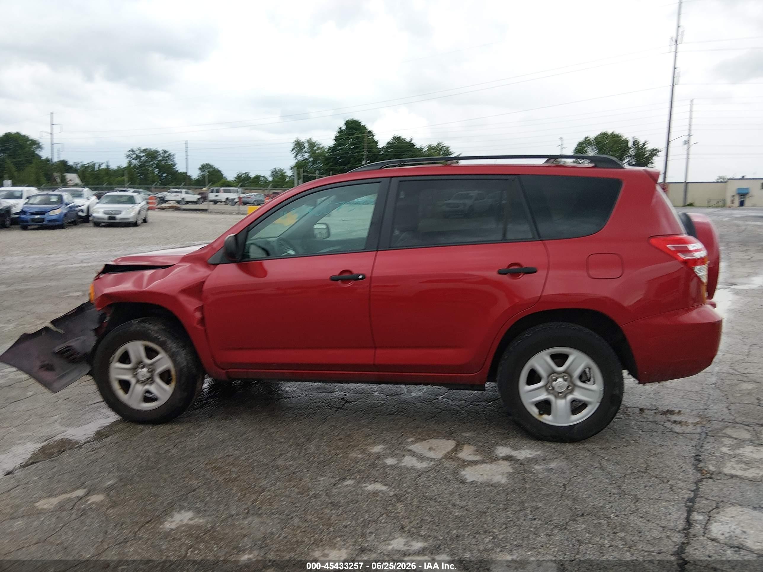 2012 Toyota Rav4   Red vin: 2T3BF4DV6CW192142