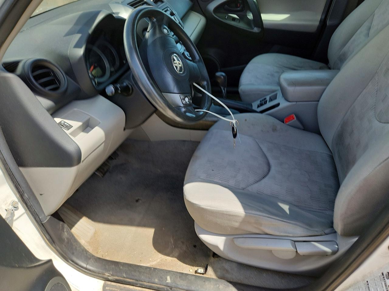 2012 Toyota Rav4 Base Белый vin: 2T3BF4DV6CW195770
