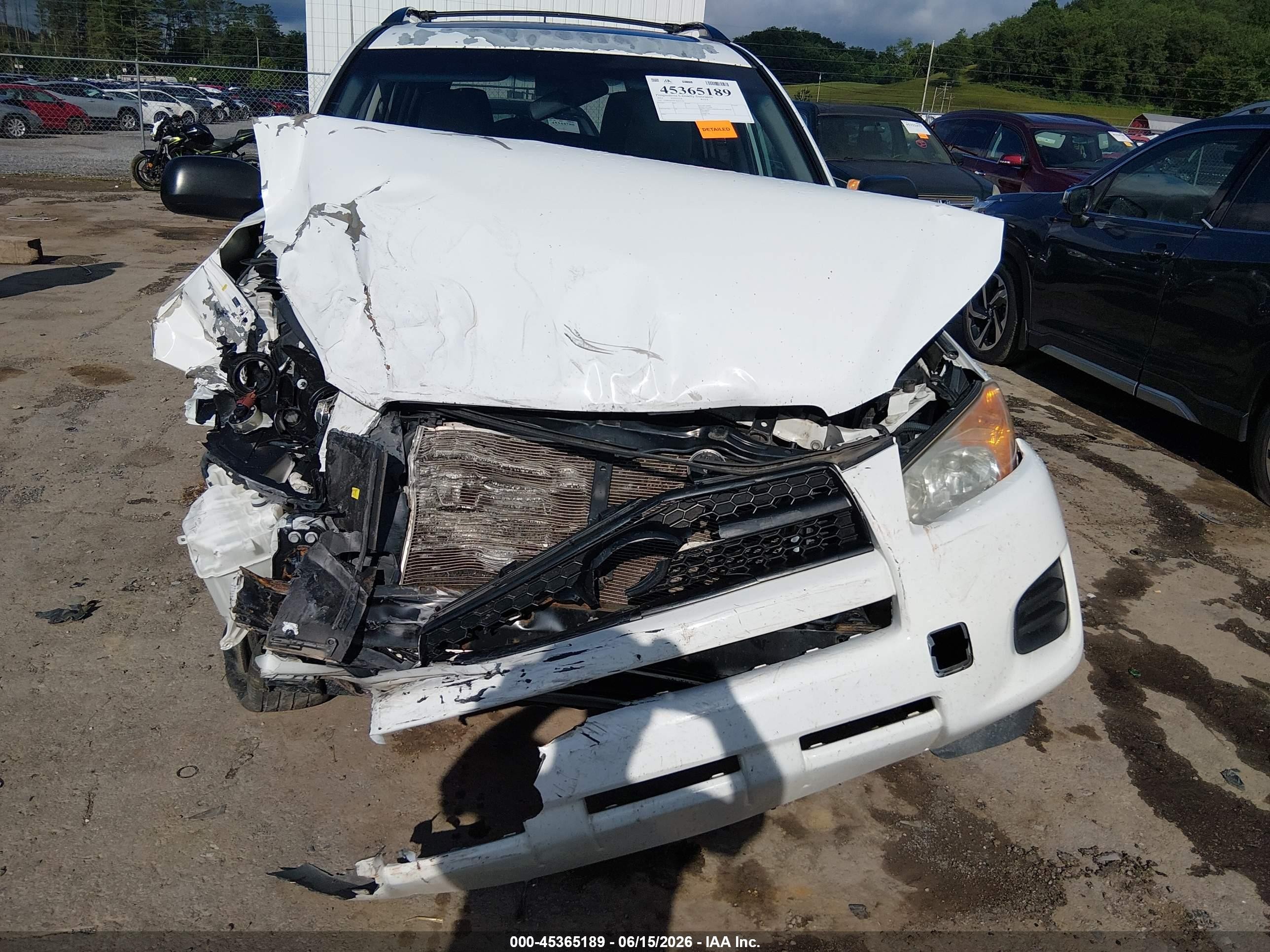 2012 Toyota Rav4   White vin: 2T3BF4DV6CW223776