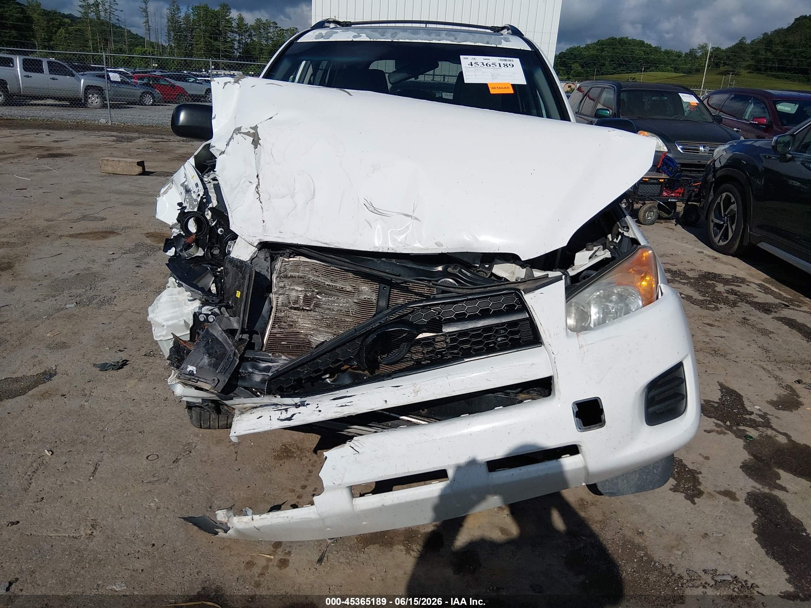 2012 Toyota Rav4   White vin: 2T3BF4DV6CW223776