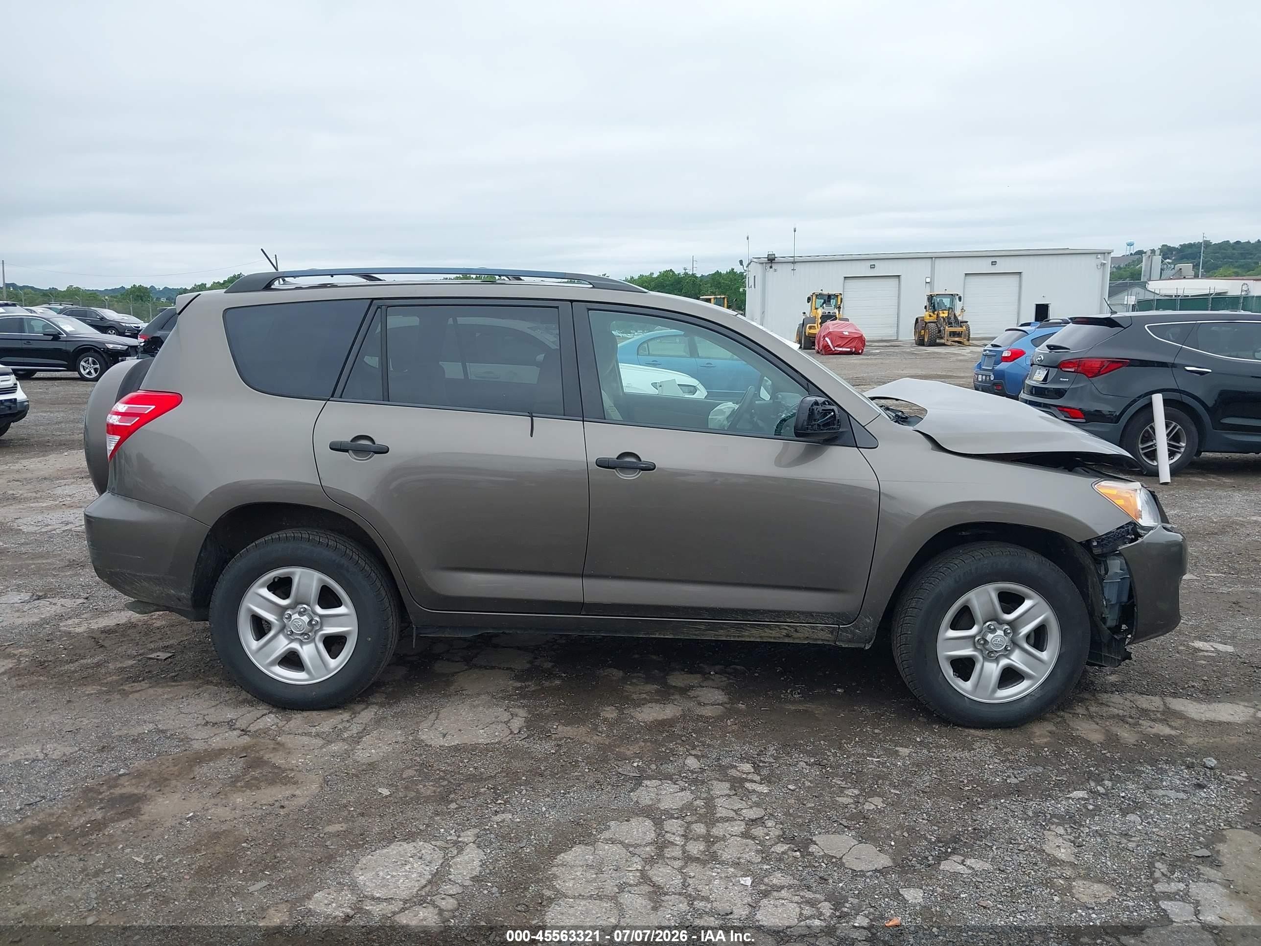 2010 Toyota Rav4   Gray vin: 2T3BF4DV7AW028833