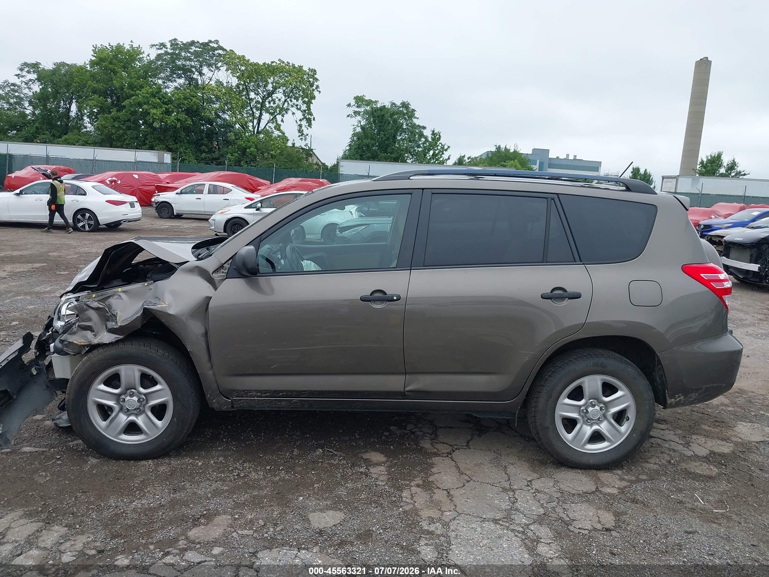 2010 Toyota Rav4   Gray vin: 2T3BF4DV7AW028833