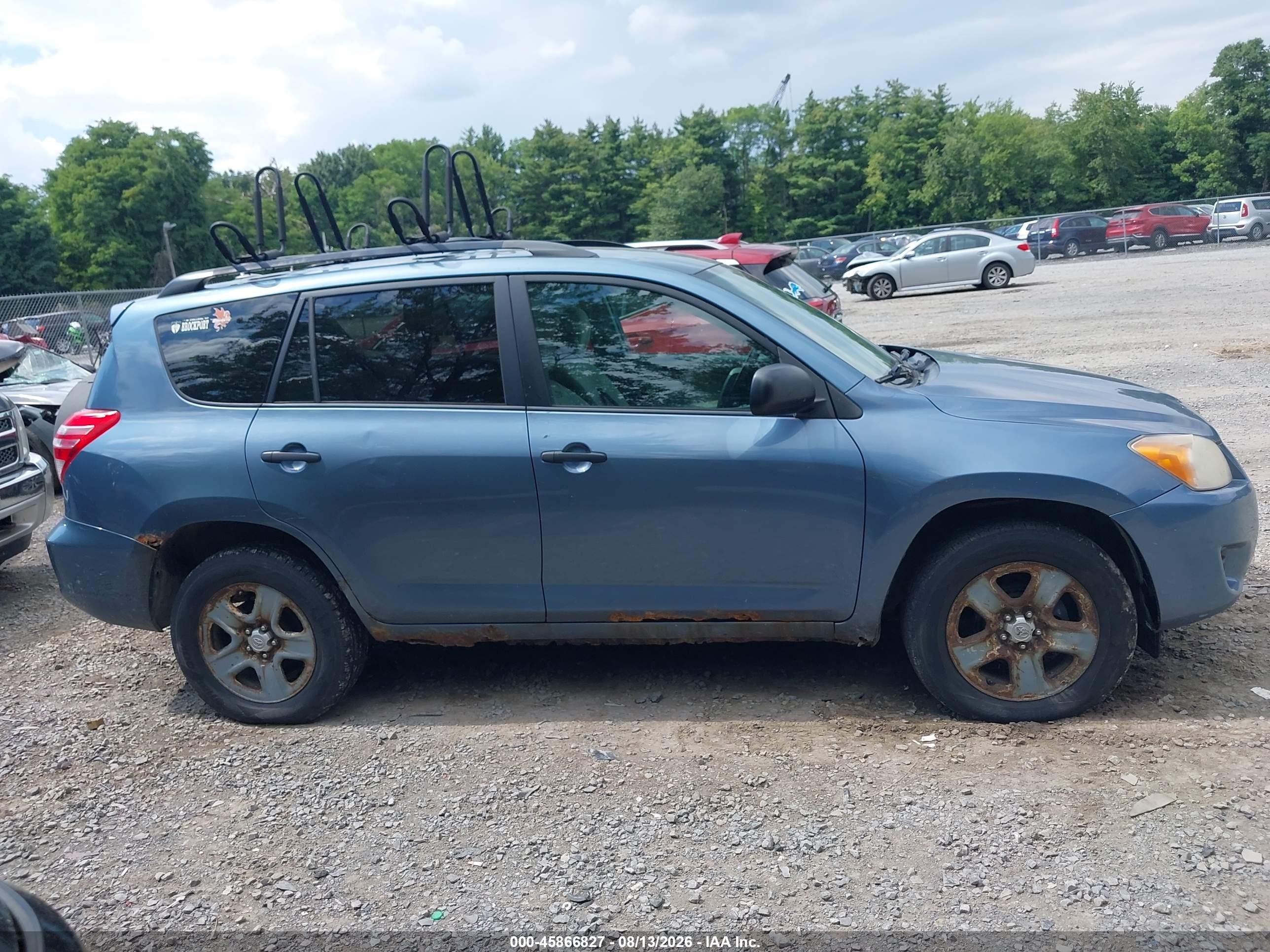 2010 Toyota Rav4   Blue vin: 2T3BF4DV7AW047768