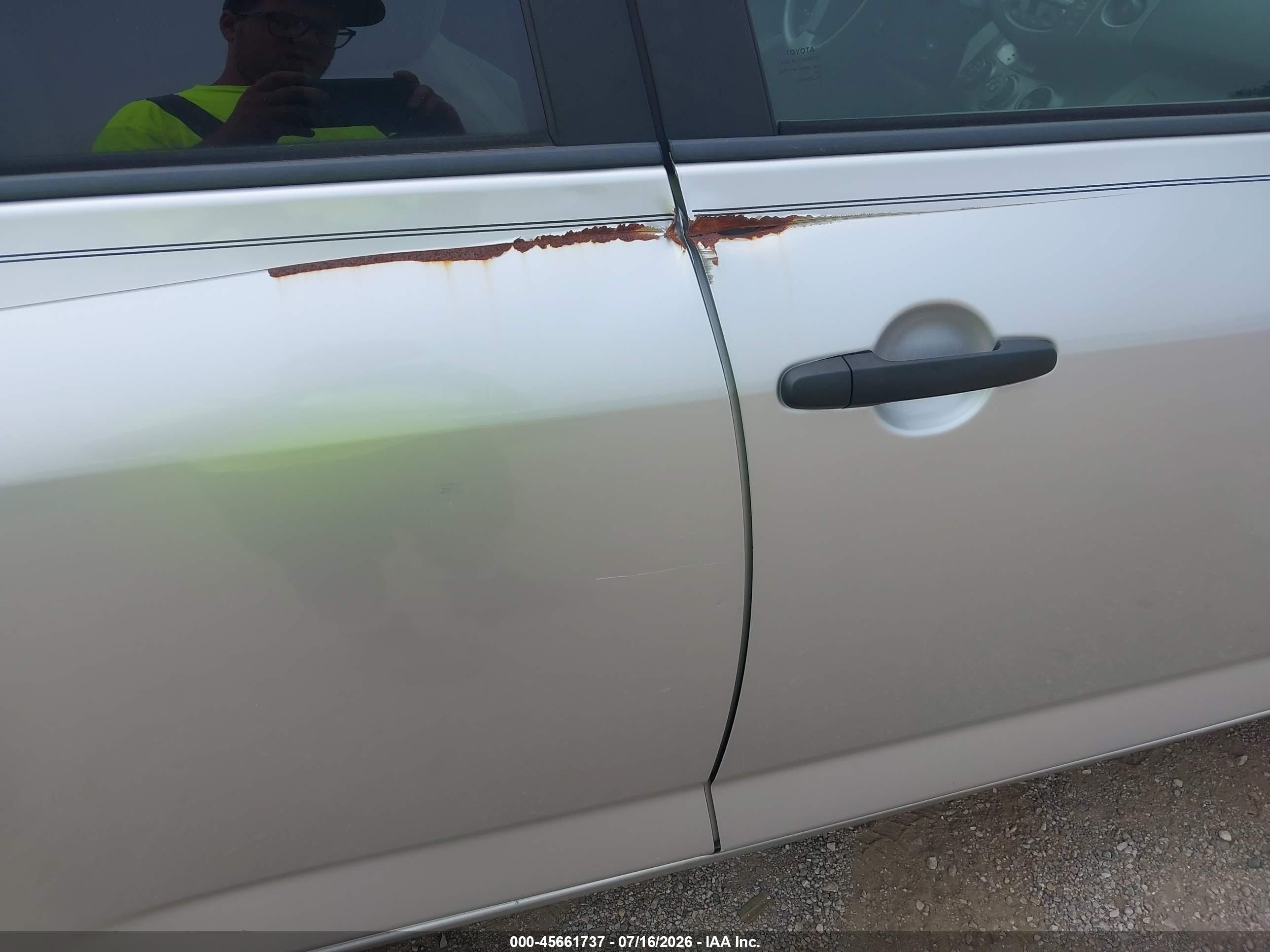 2011 Toyota Rav4   Silver vin: 2T3BF4DV7BW086894