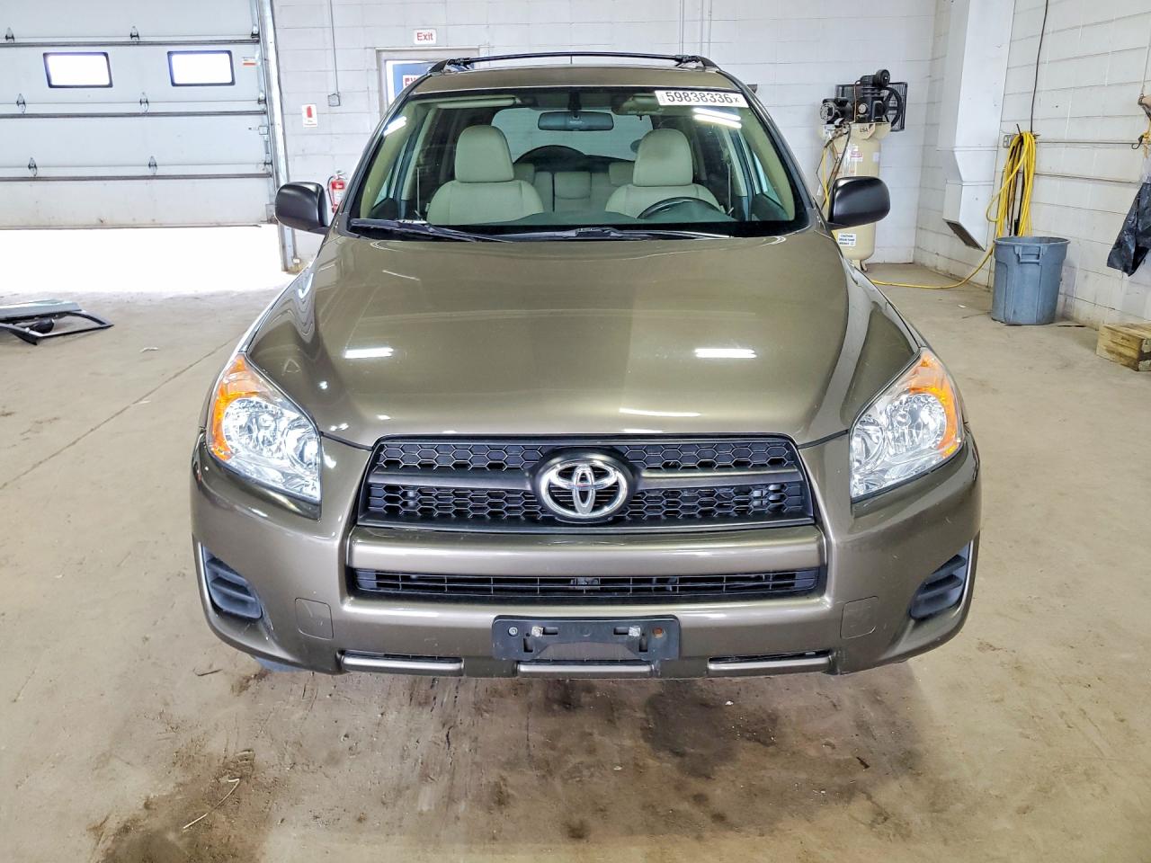 2011 Toyota Rav4 Base Brown vin: 2T3BF4DV7BW092484