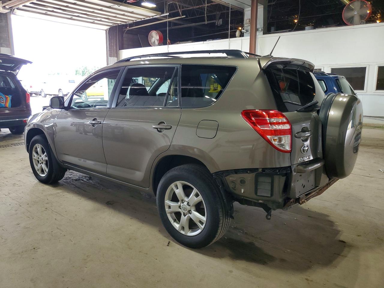 2011 Toyota Rav4 Base Brown vin: 2T3BF4DV7BW092484