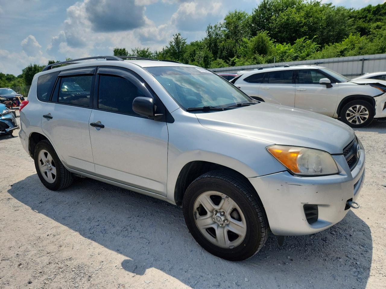 2011 Toyota Rav4 Base Silver vin: 2T3BF4DV7BW093182