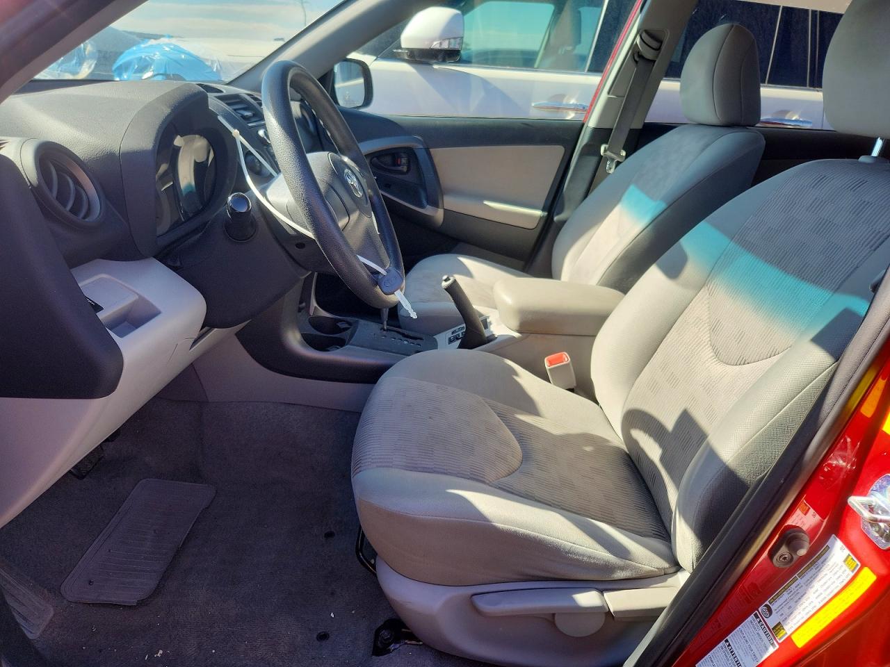 2011 Toyota Rav4 Base Red vin: 2T3BF4DV7BW098916