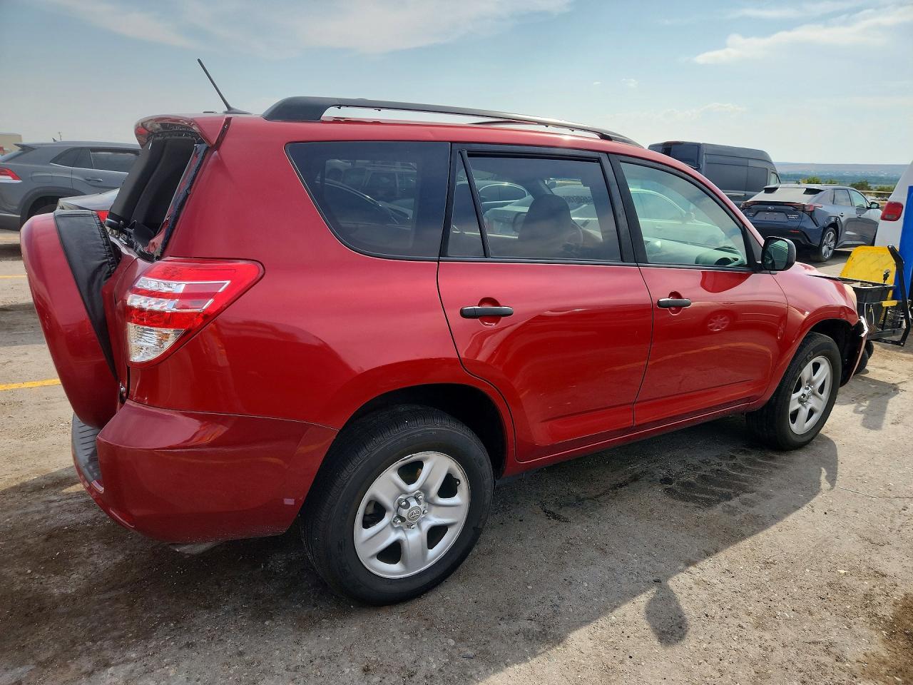 2011 Toyota Rav4 Base Red vin: 2T3BF4DV7BW098916