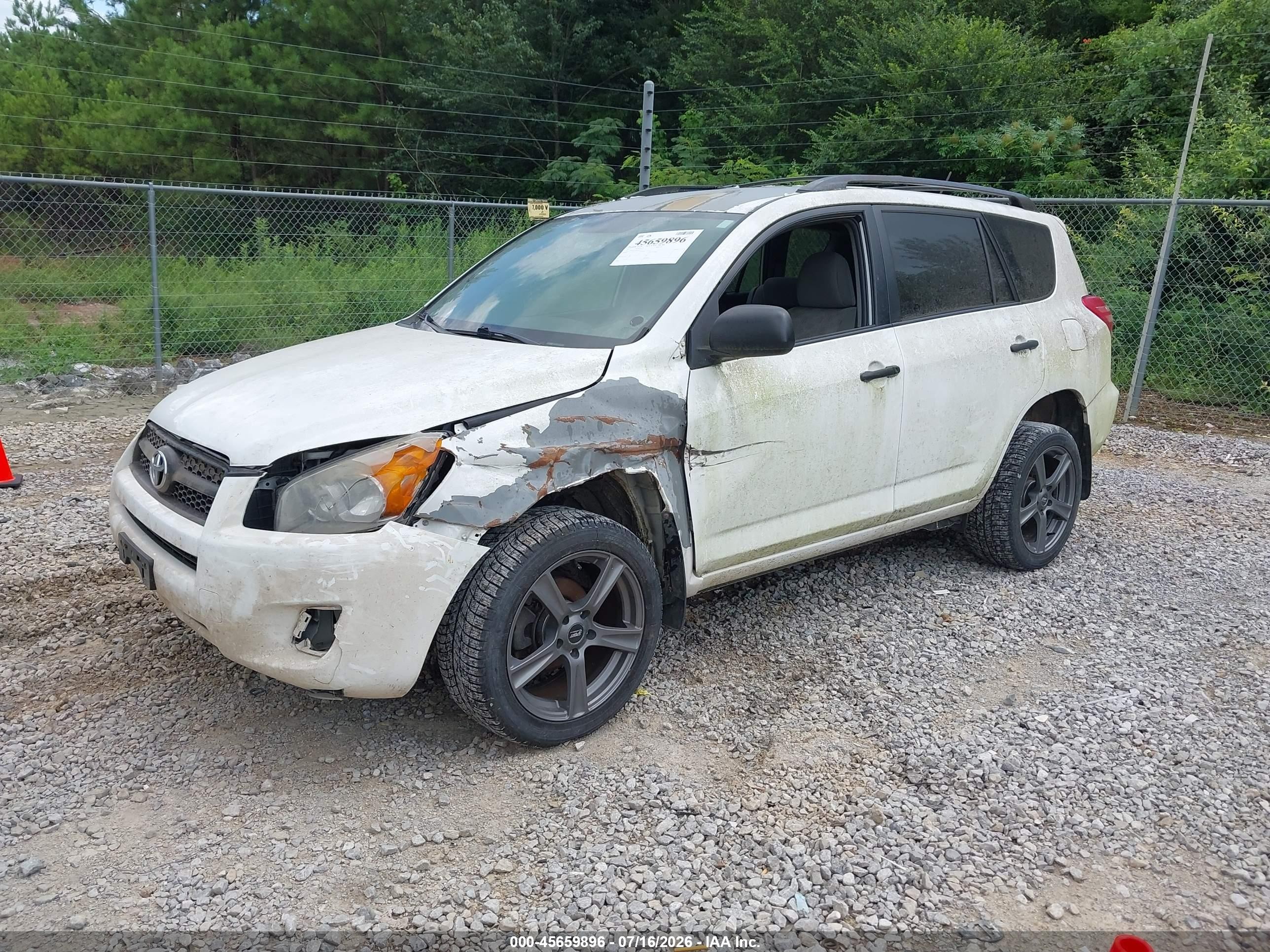 2011 Toyota Rav4   White vin: 2T3BF4DV7BW102155