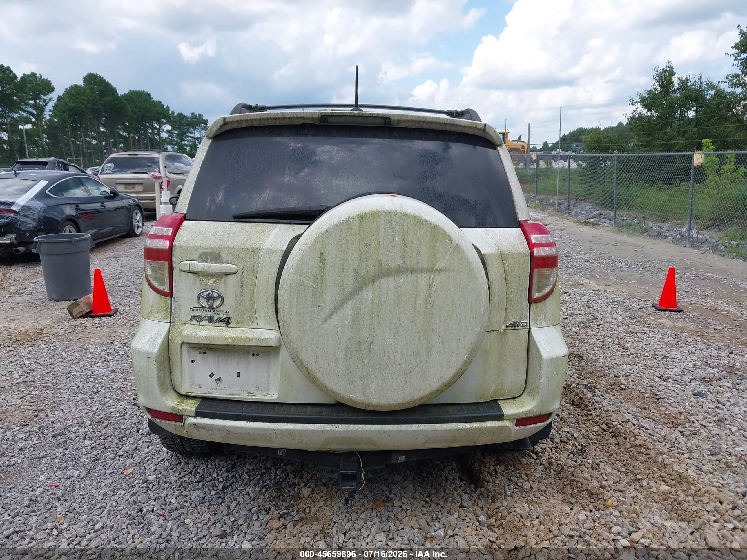 2011 Toyota Rav4   White vin: 2T3BF4DV7BW102155
