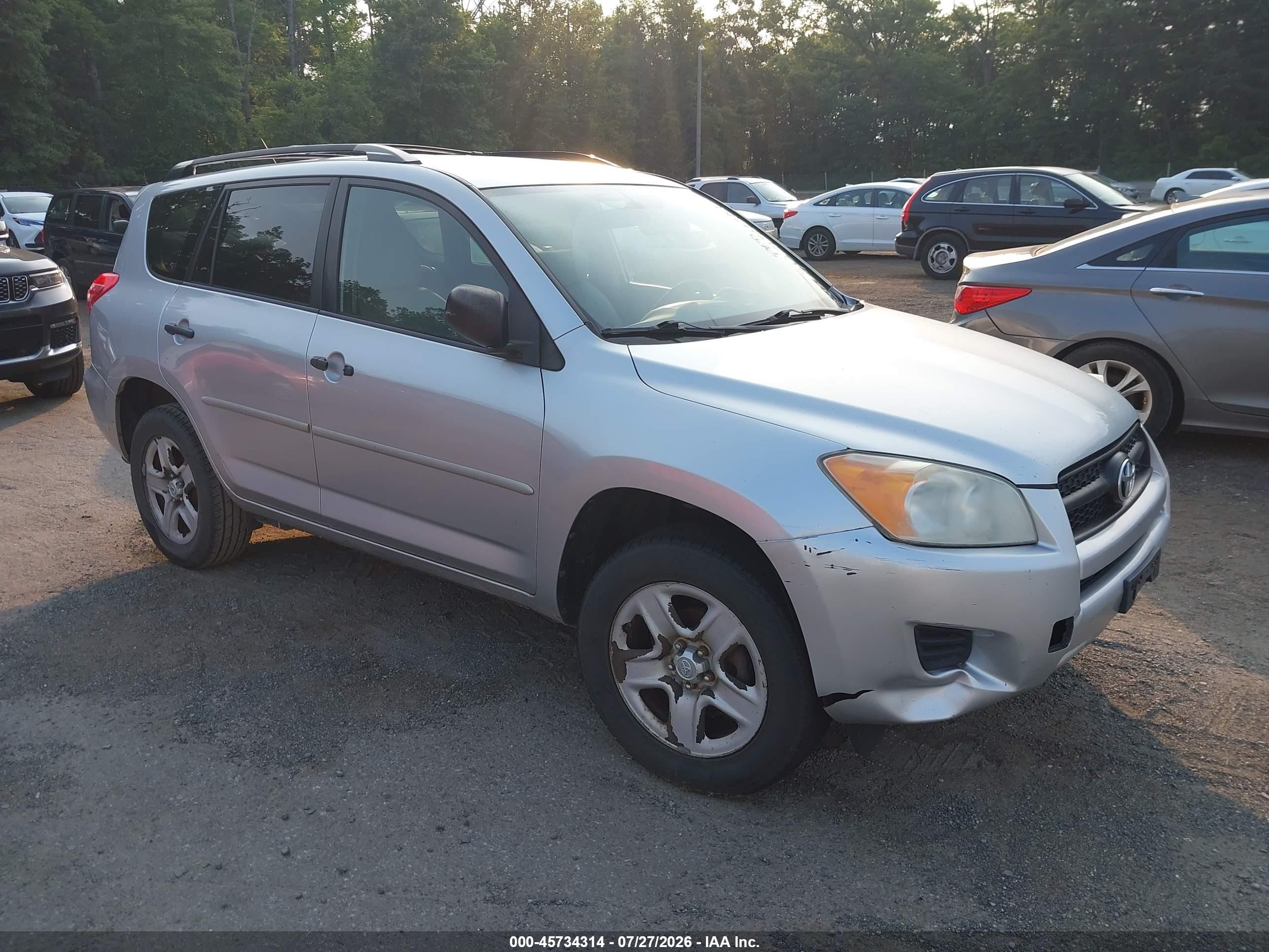 2011 Toyota Rav4   Silver vin: 2T3BF4DV7BW102334
