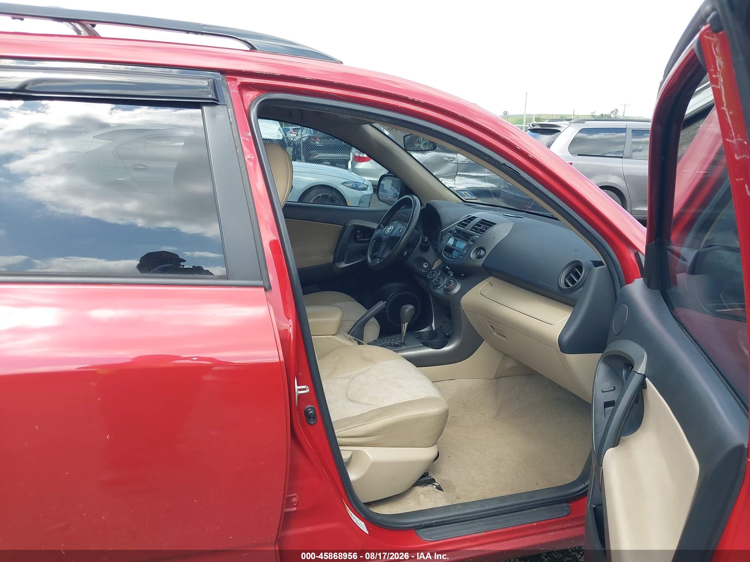 2011 Toyota Rav4 Red vin: 2T3BF4DV7BW138363