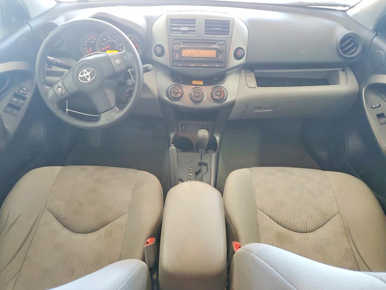 2012 Toyota Rav4 Base White vin: 2T3BF4DV7CW186074