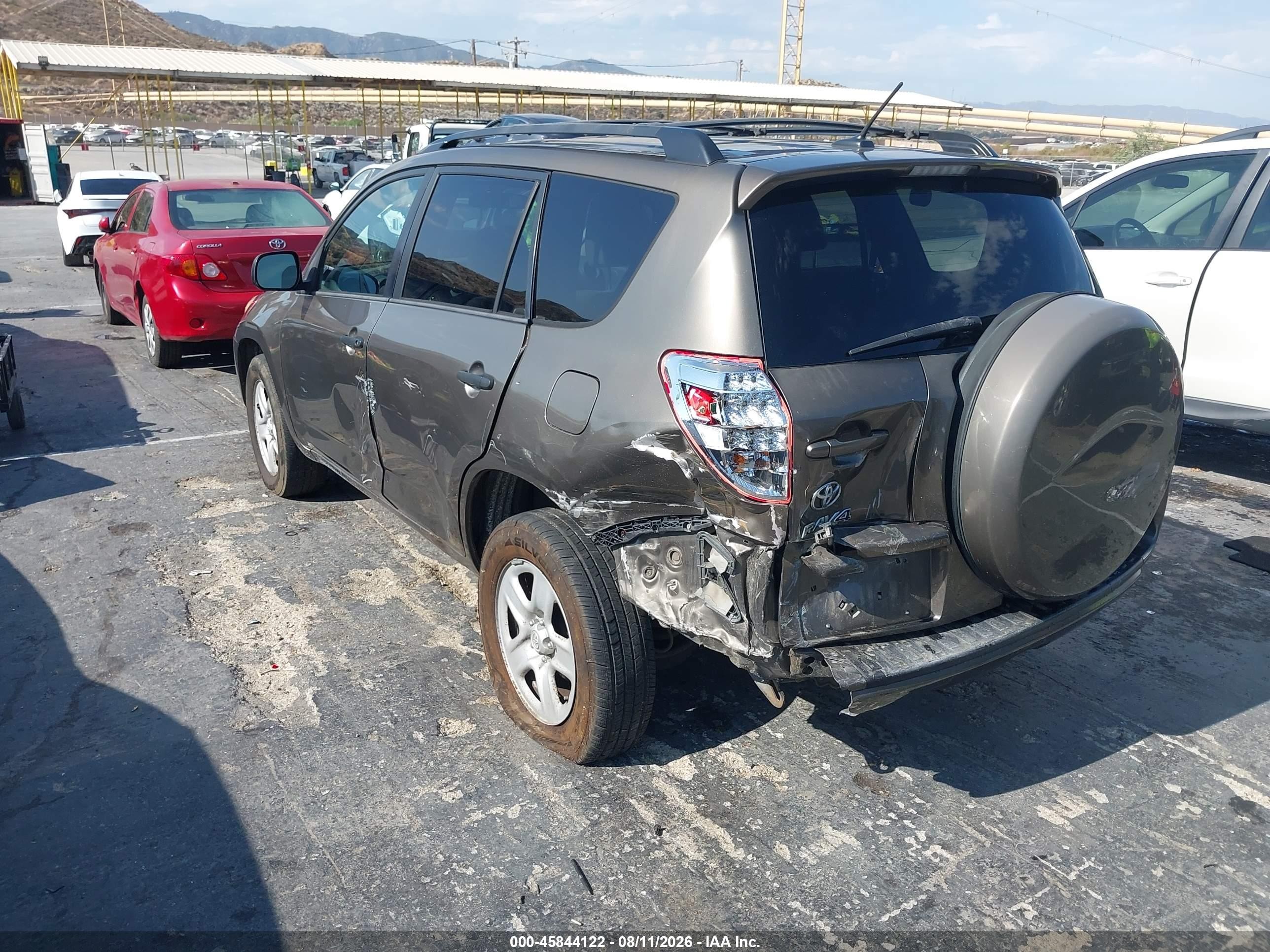 2012 Toyota Rav4   Champagne vin: 2T3BF4DV7CW188102