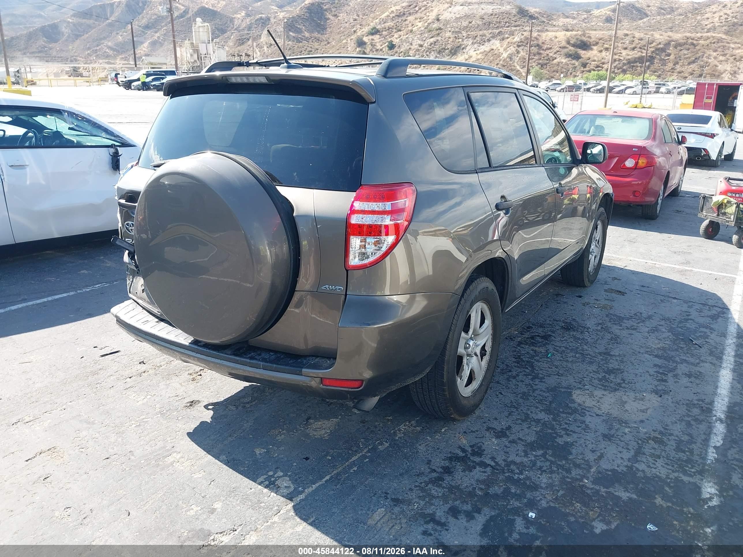 2012 Toyota Rav4   Champagne vin: 2T3BF4DV7CW188102
