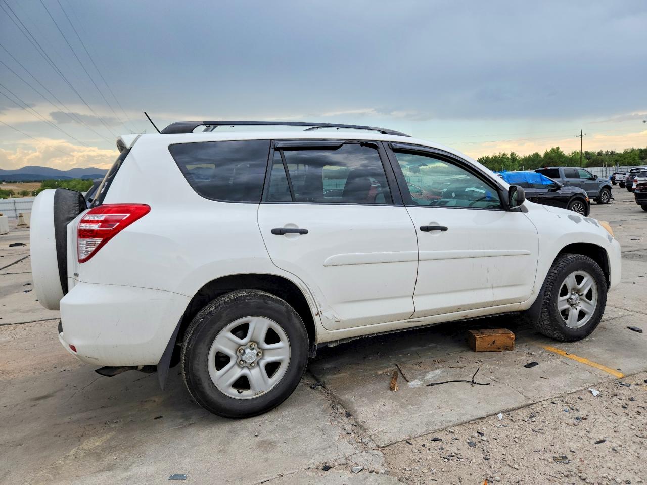 2012 Toyota Rav4 Base Белый vin: 2T3BF4DV7CW210390