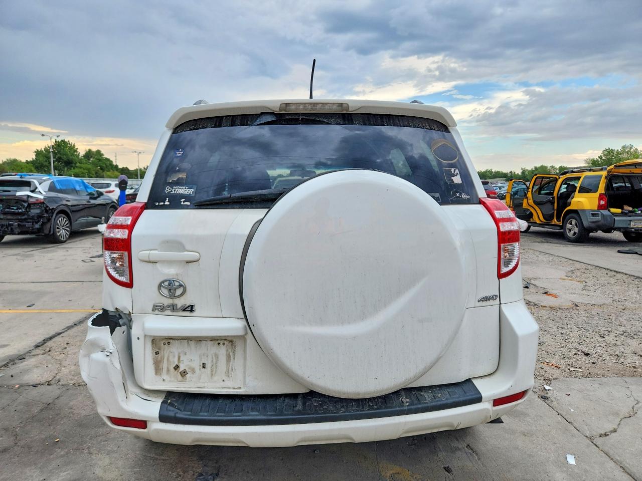 2012 Toyota Rav4 Base Белый vin: 2T3BF4DV7CW210390