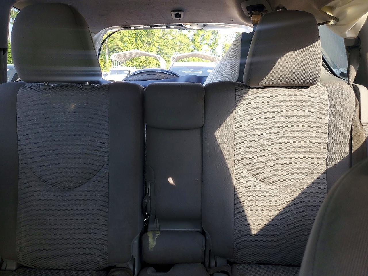 2012 Toyota Rav4 Base Белый vin: 2T3BF4DV7CW239808