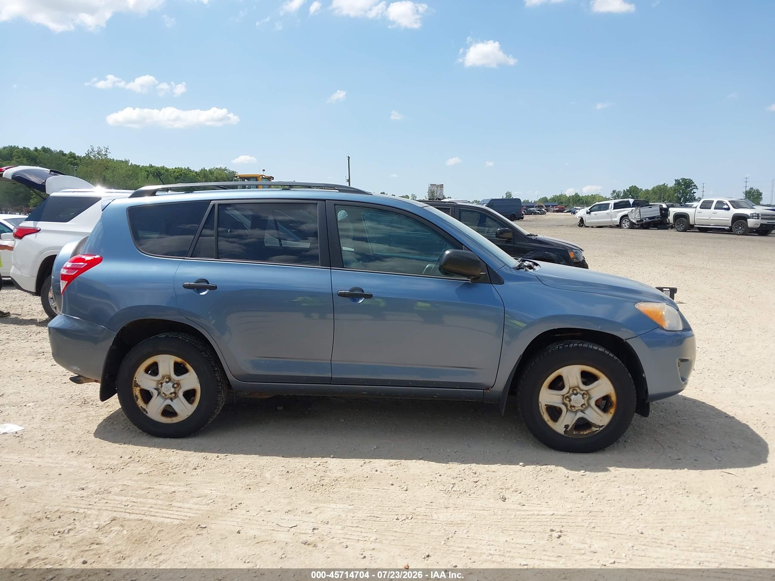 2012 Toyota Rav4   Blue vin: 2T3BF4DV7CW243857
