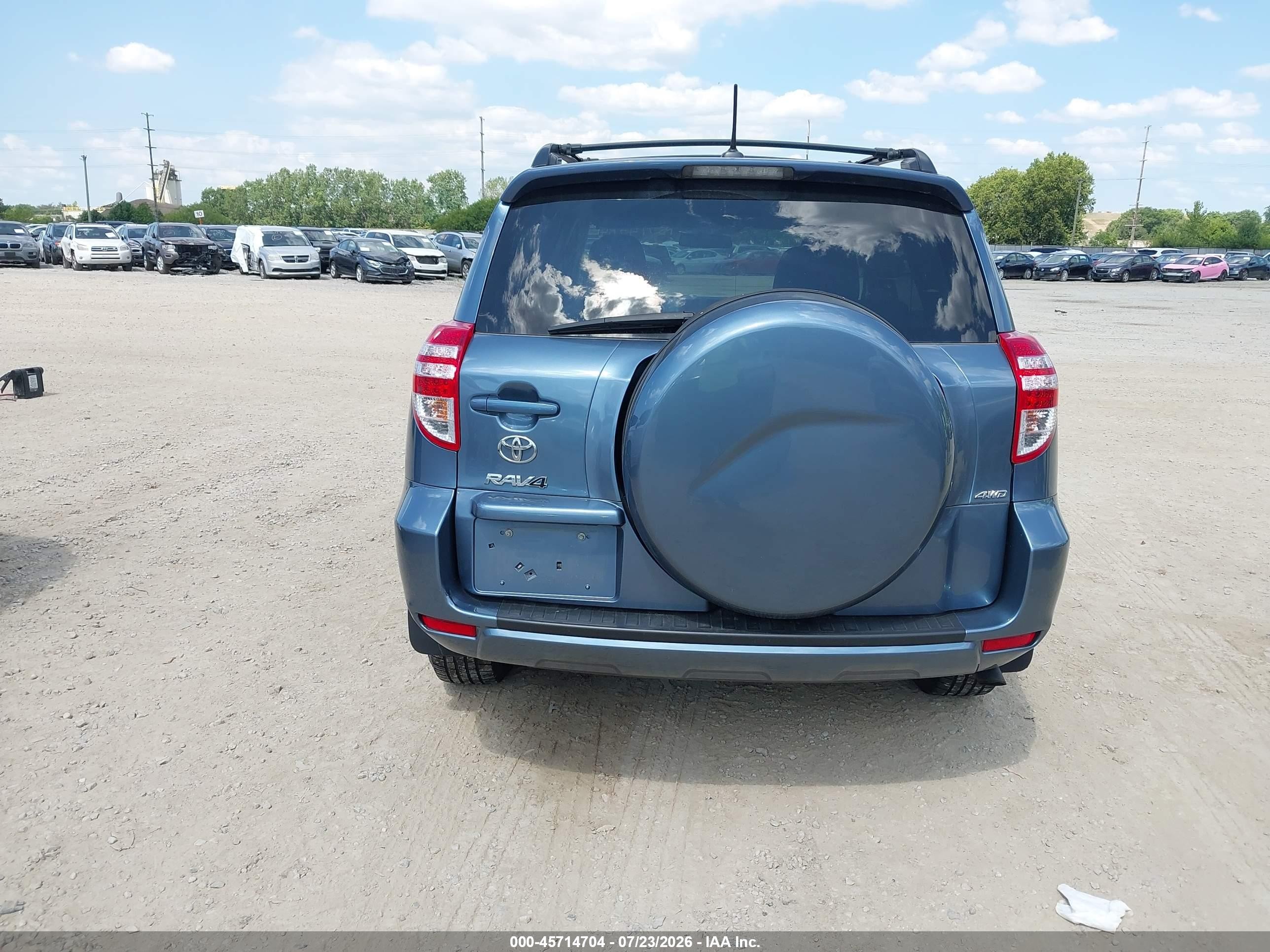 2012 Toyota Rav4   Blue vin: 2T3BF4DV7CW243857