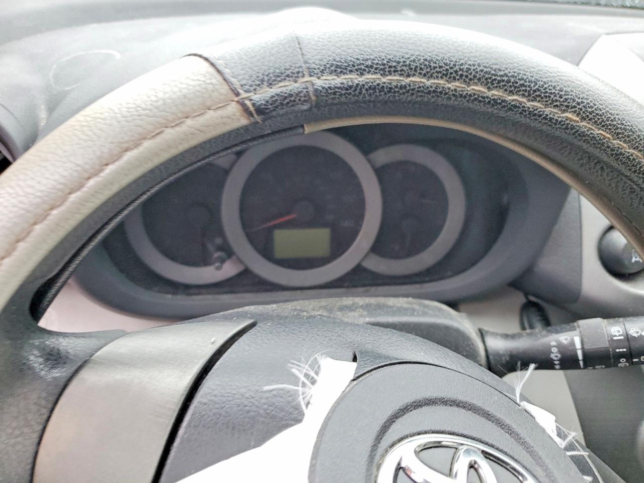 2010 Toyota Rav4 Base Silver vin: 2T3BF4DV8AW028128