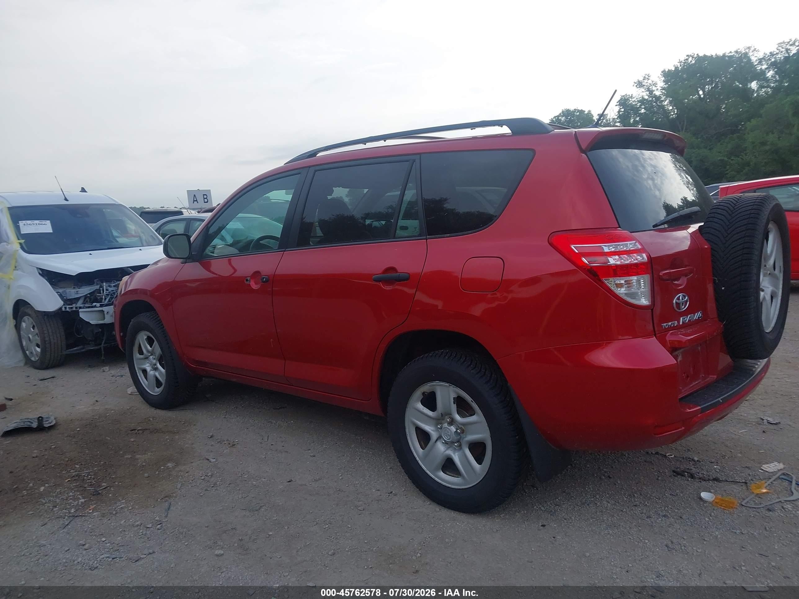 2010 Toyota Rav4   Red vin: 2T3BF4DV8AW044751