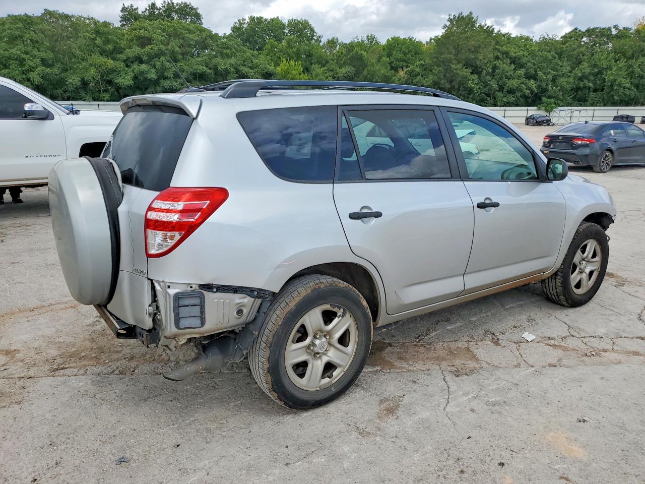 2010 Toyota Rav4 Base Серебряный vin: 2T3BF4DV8AW048217