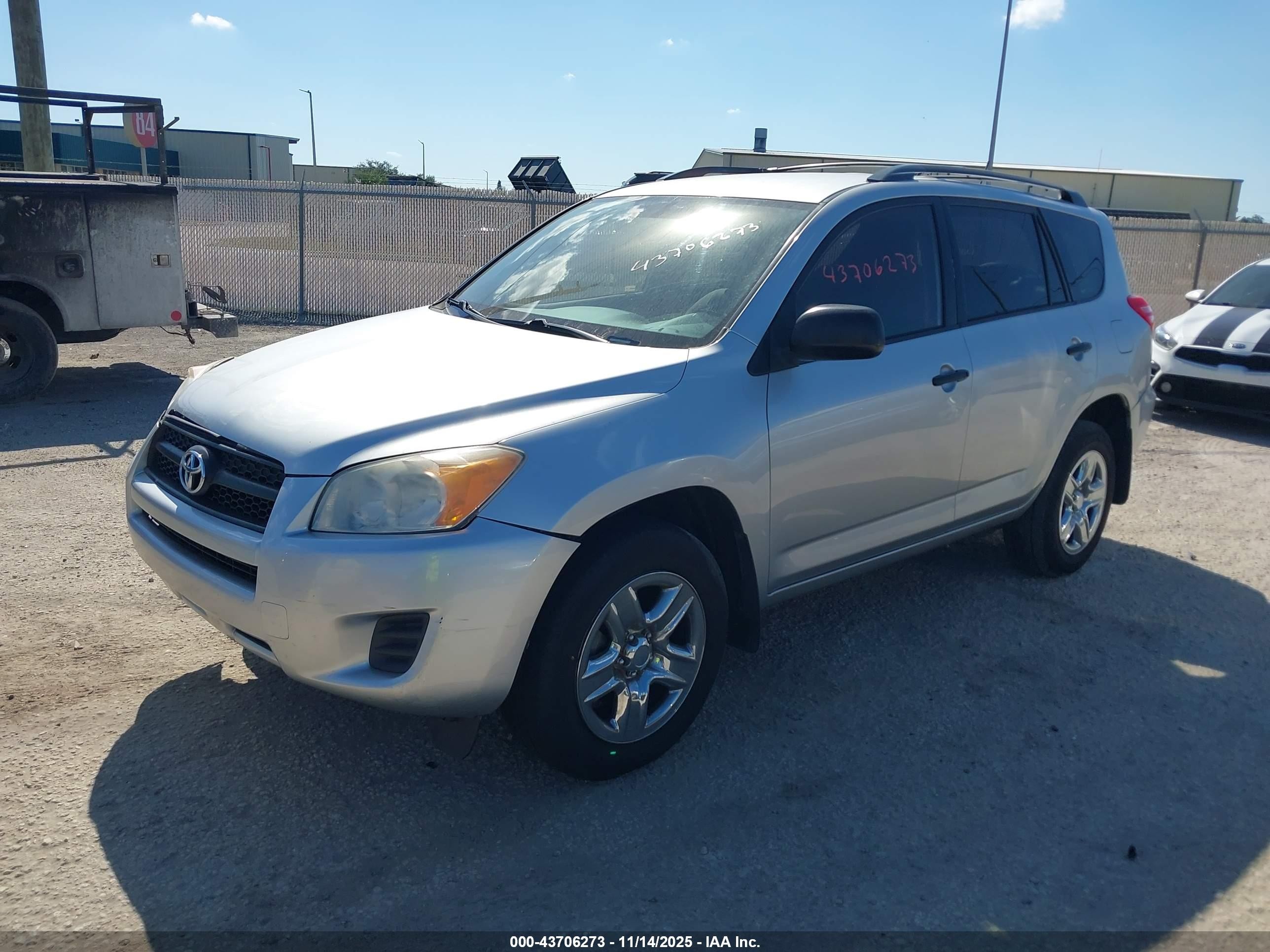 2010 Toyota Rav4   Silver vin: 2T3BF4DV8AW052302