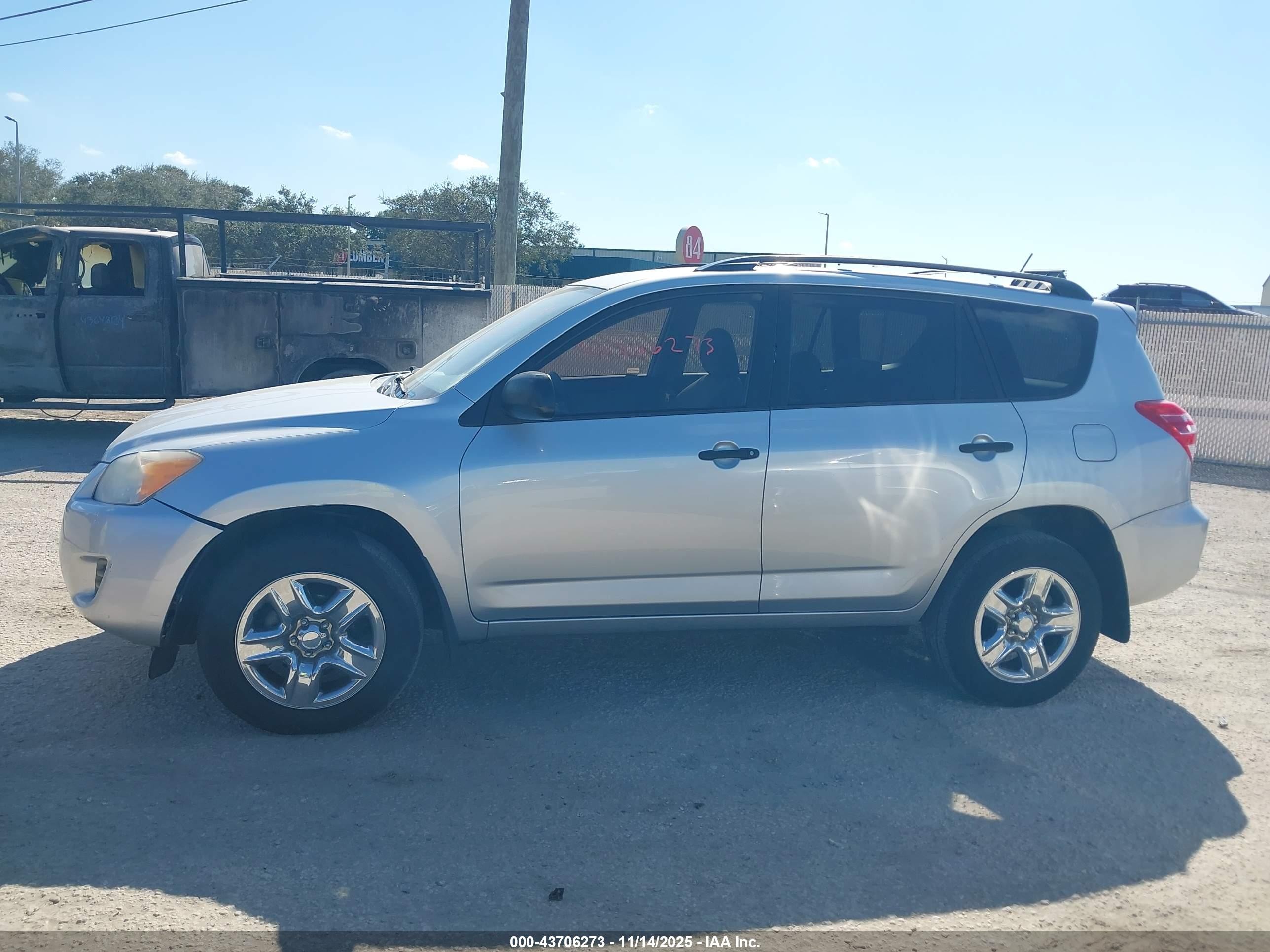 2010 Toyota Rav4   Silver vin: 2T3BF4DV8AW052302