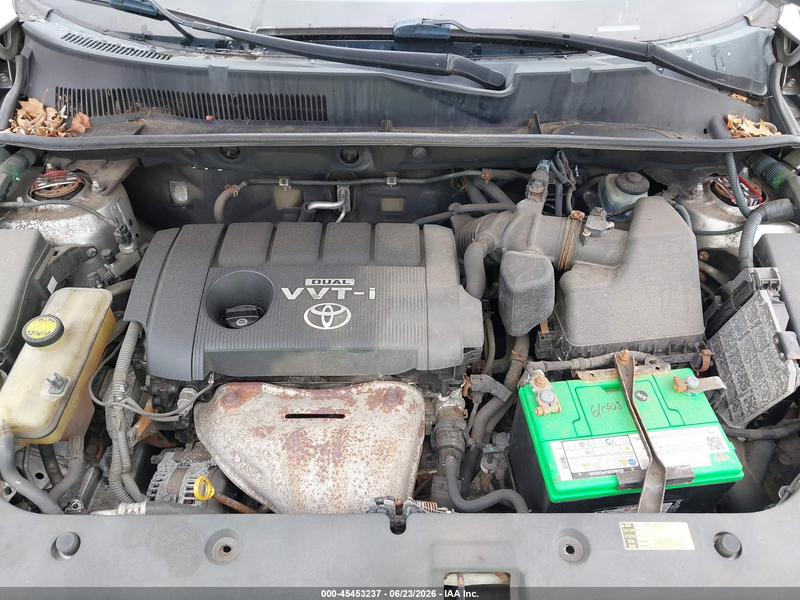 2010 Toyota Rav4   Серебряный vin: 2T3BF4DV8AW054762