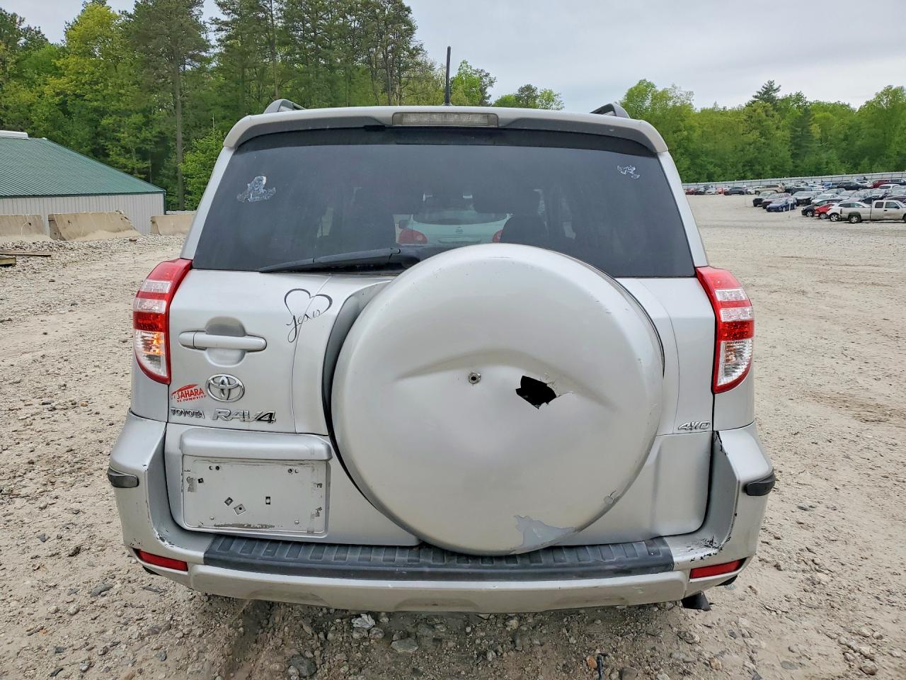 2010 Toyota Rav4 Base Silver vin: 2T3BF4DV8AW060030