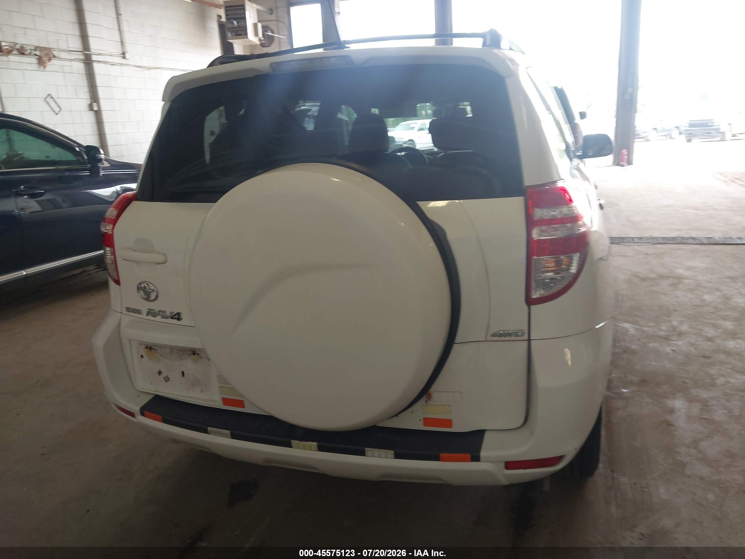 2010 Toyota Rav4   Белый vin: 2T3BF4DV8AW063218