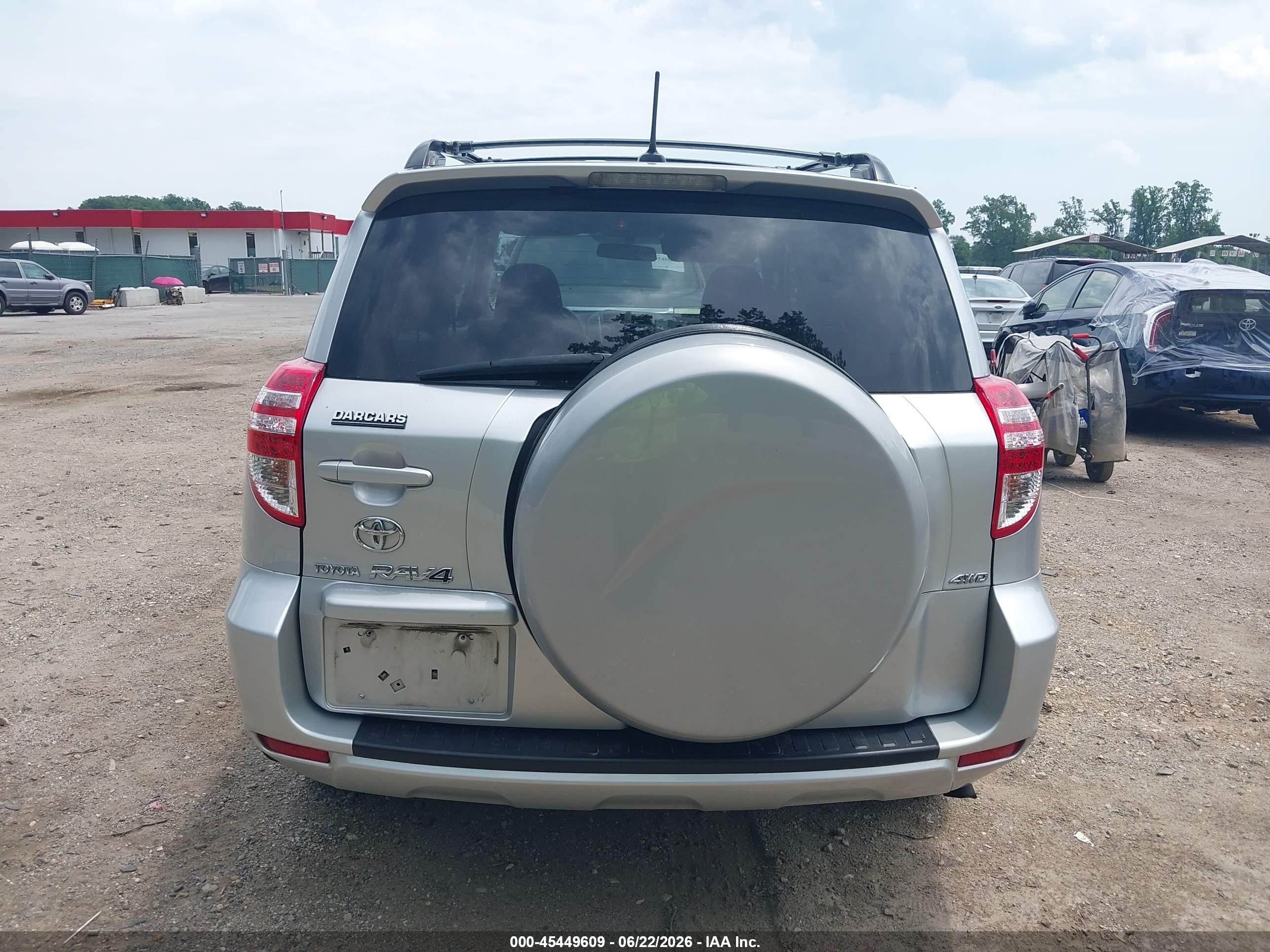 2010 Toyota Rav4   Silver vin: 2T3BF4DV8AW064952