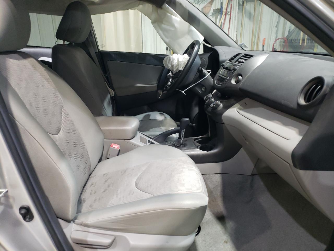 2010 Toyota Rav4 Silver vin: 2T3BF4DV8AW079922