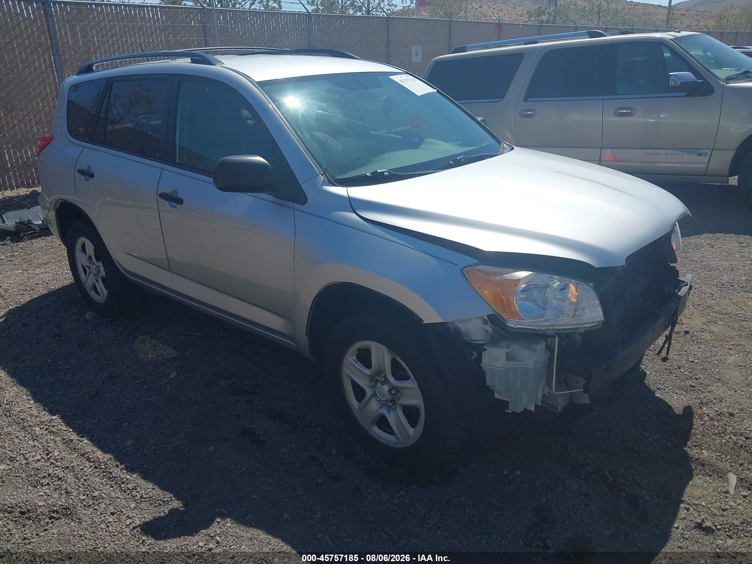 2010 Toyota Rav4   Серебряный vin: 2T3BF4DV8AW082027